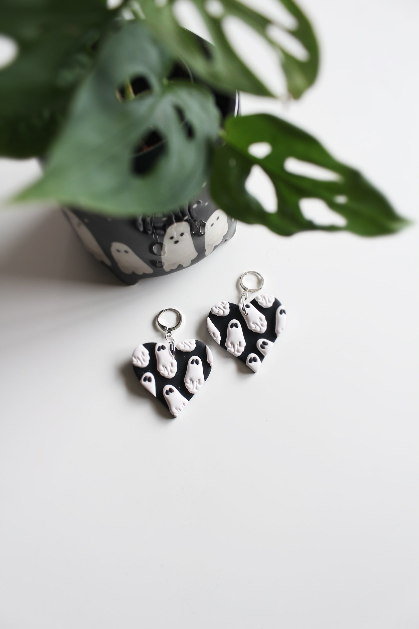 Ghost Hearts (Black)