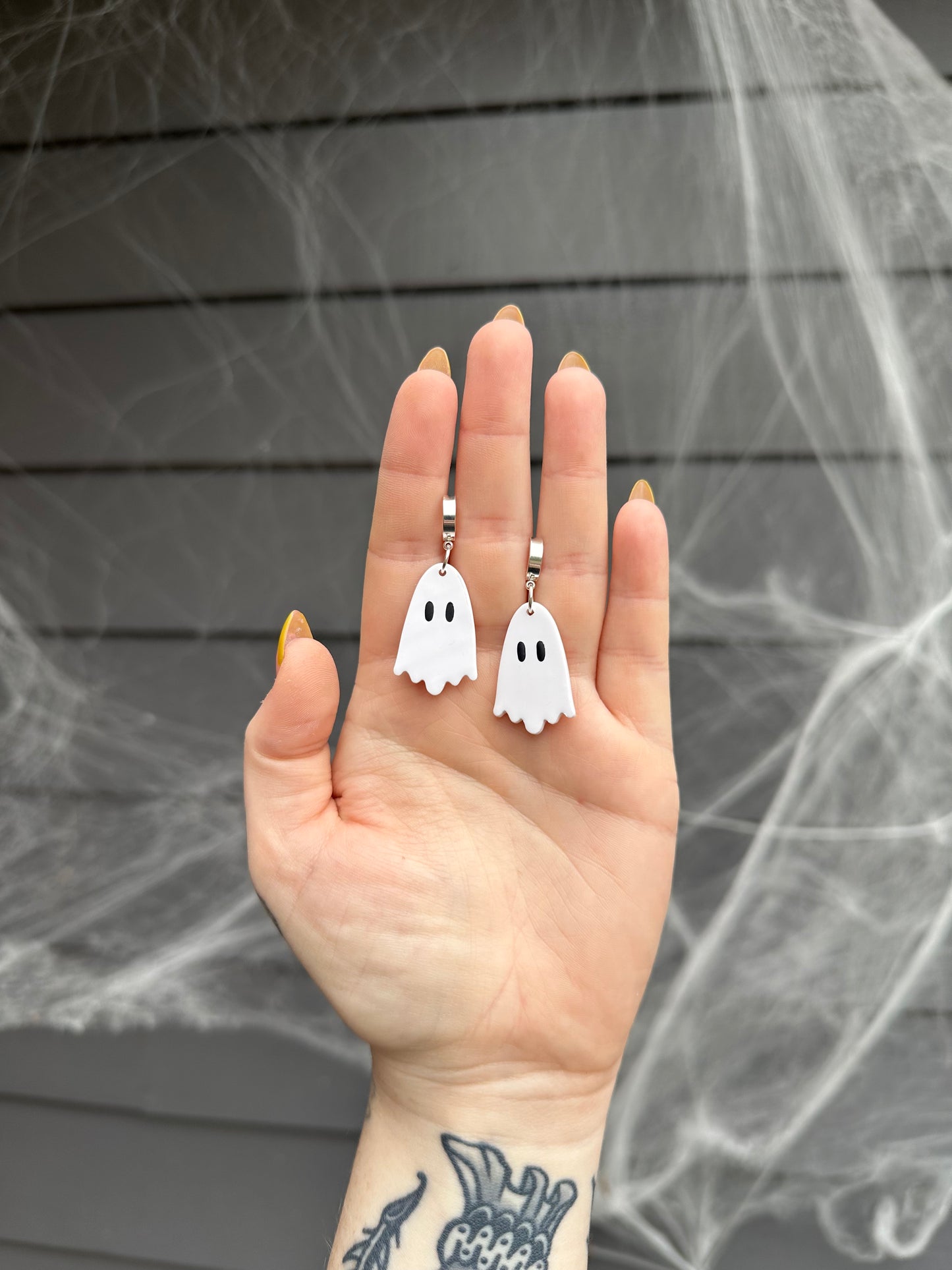 Tiny Ghosties